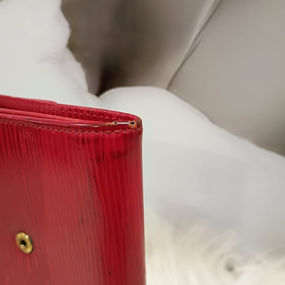 Louis Vuitton Red Epi Leather Wallet - Picture 7 of 7